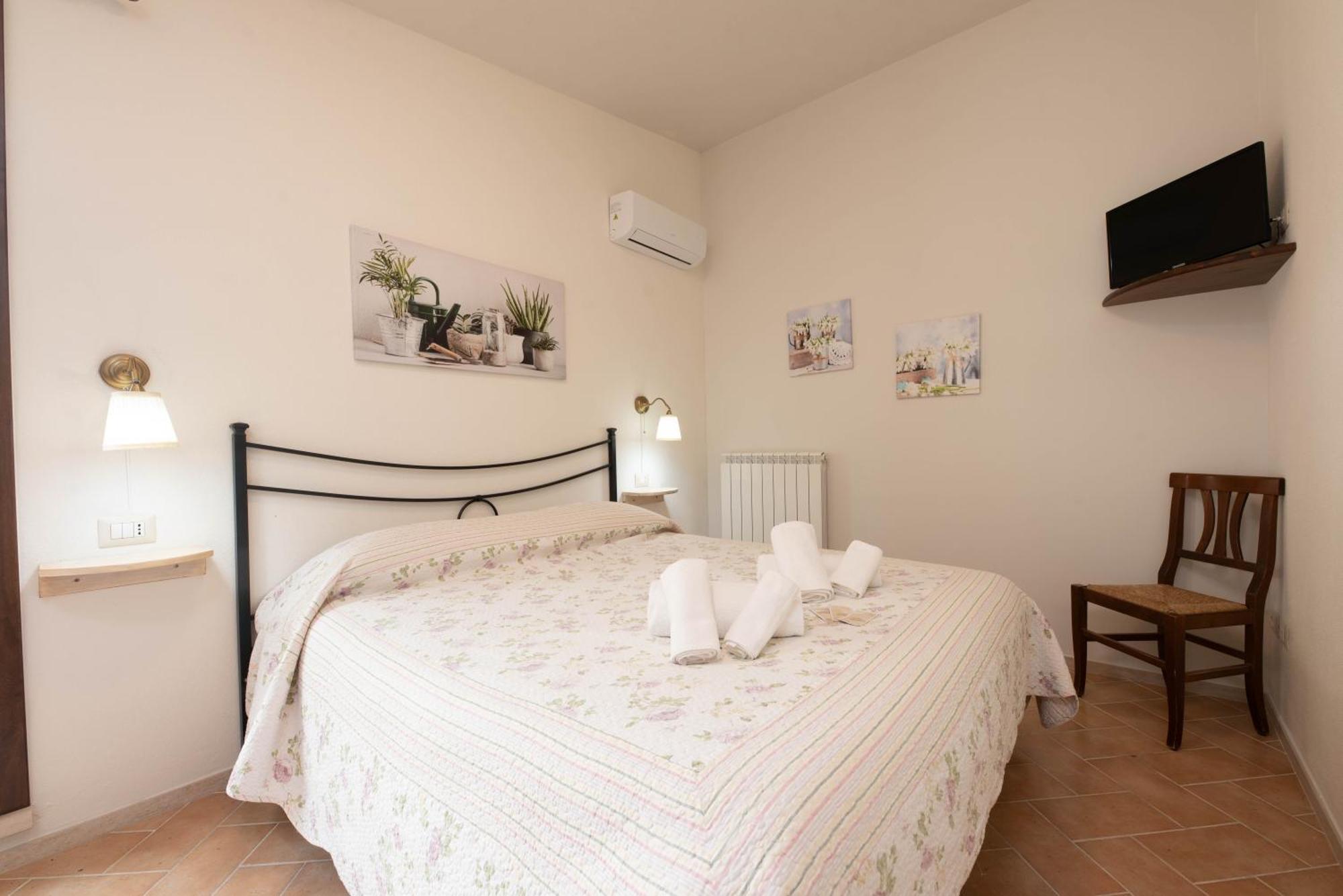 קסטליונה דלה פסקאיה Agriturismo Diaccia Botrona מראה חיצוני תמונה