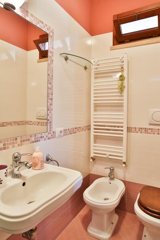 קסטליונה דלה פסקאיה Agriturismo Diaccia Botrona מראה חיצוני תמונה