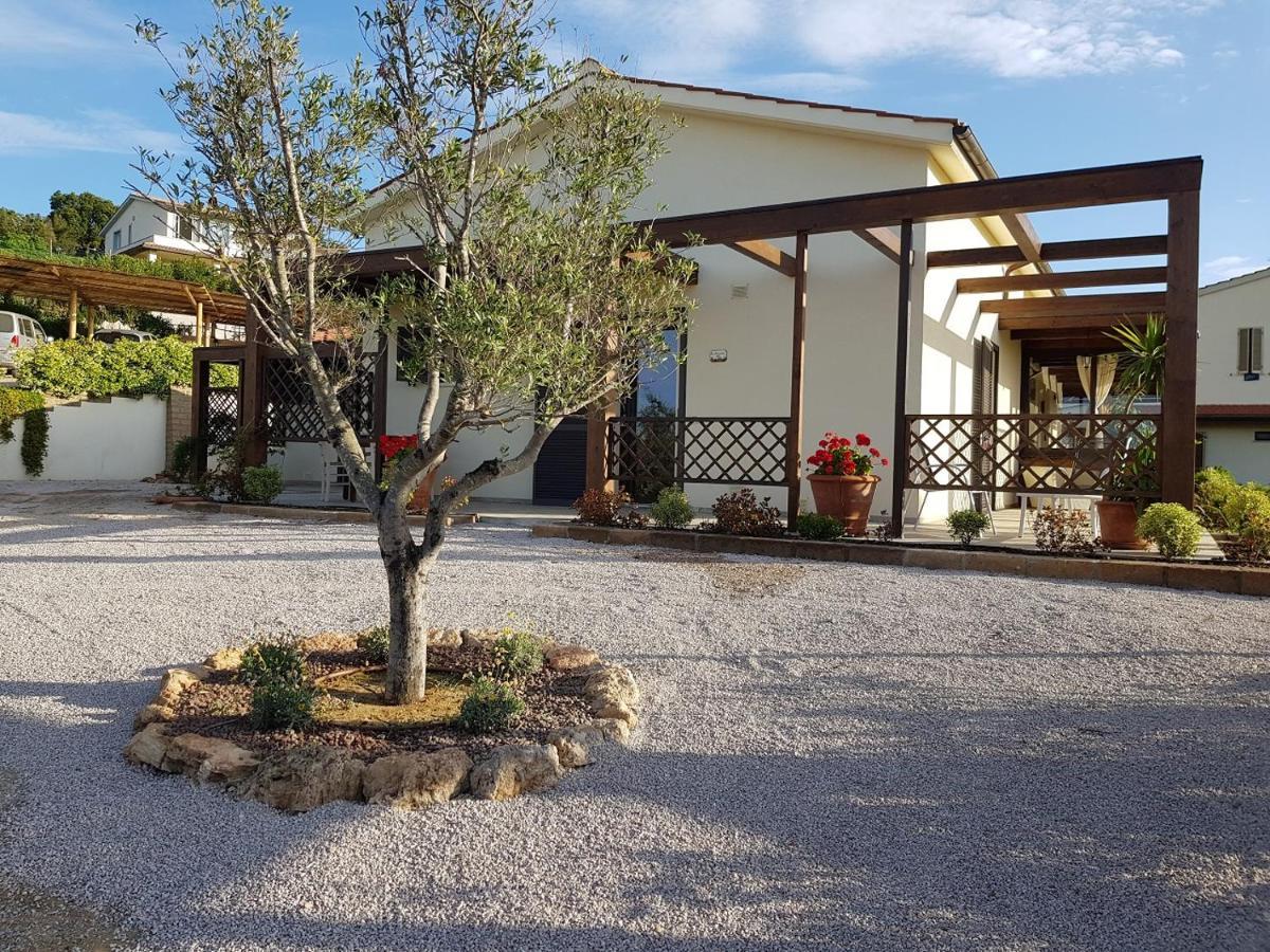 קסטליונה דלה פסקאיה Agriturismo Diaccia Botrona מראה חיצוני תמונה